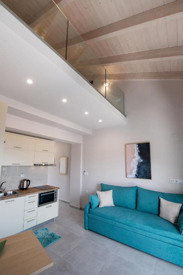 Above Blue Maisonettes Grey Diamond Nikiana Buitenkant foto